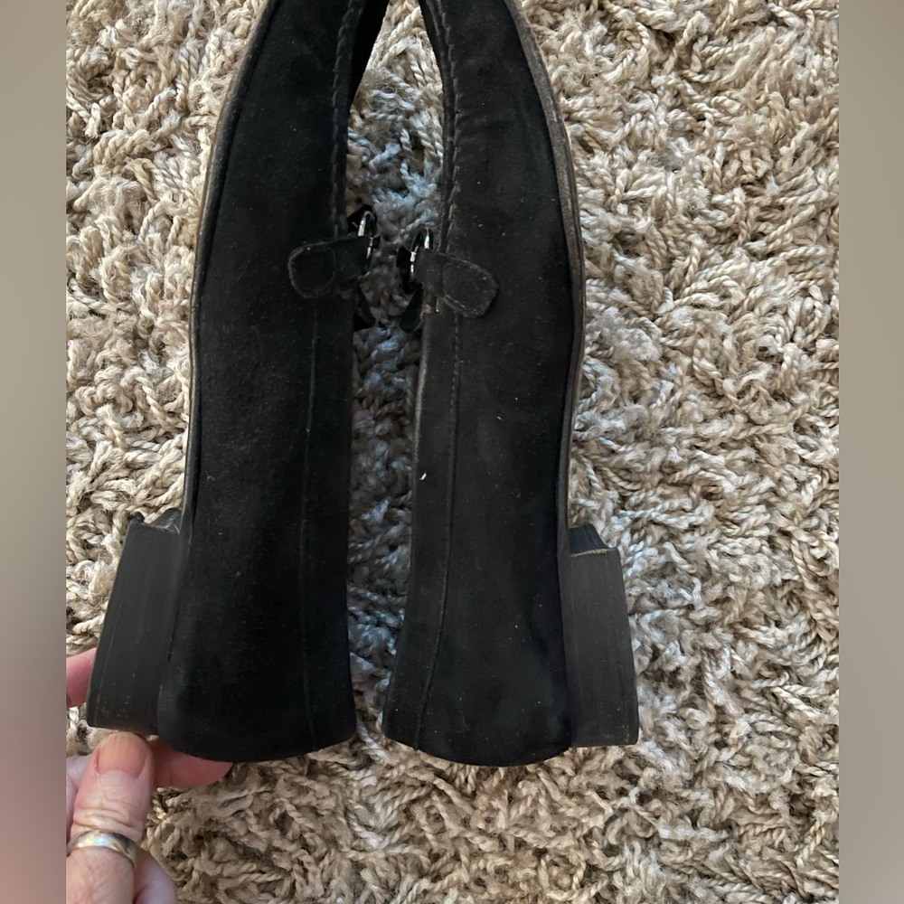 Stuart Weitzman - Picture 3 of 5